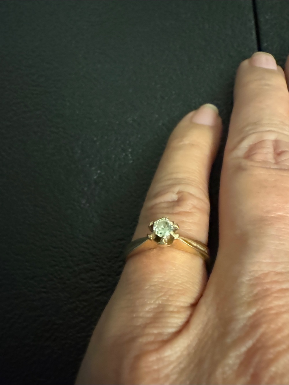 Delicate 14kt Gold .10ct Round Solitaire Natural
Diamond Ring - Picture 10 of 10